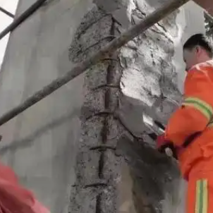 建湖梁板柱楼梯空洞蜂窝剥落露筋等表面破损修补用高强聚合物修补砂浆